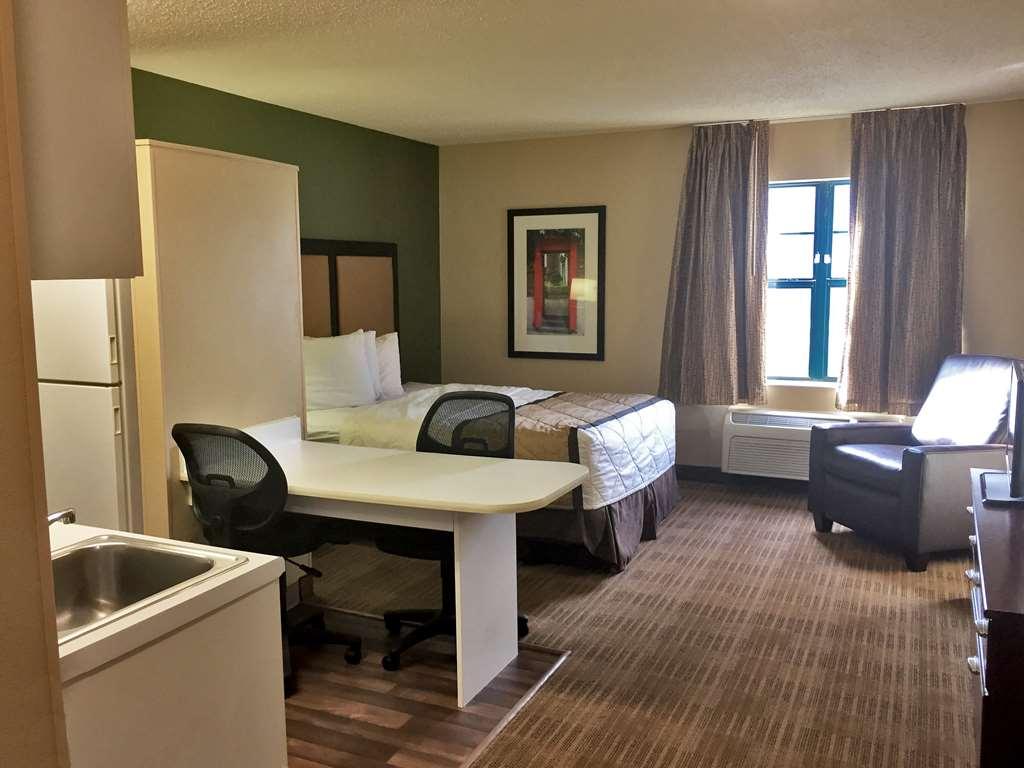 Extended Stay America Select Suites - Chicago - Hanover Park Стая снимка