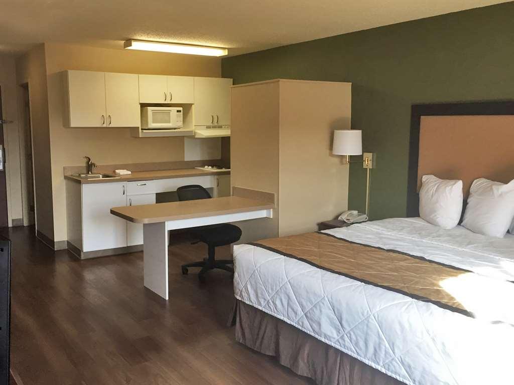 Extended Stay America Select Suites - Chicago - Hanover Park Стая снимка