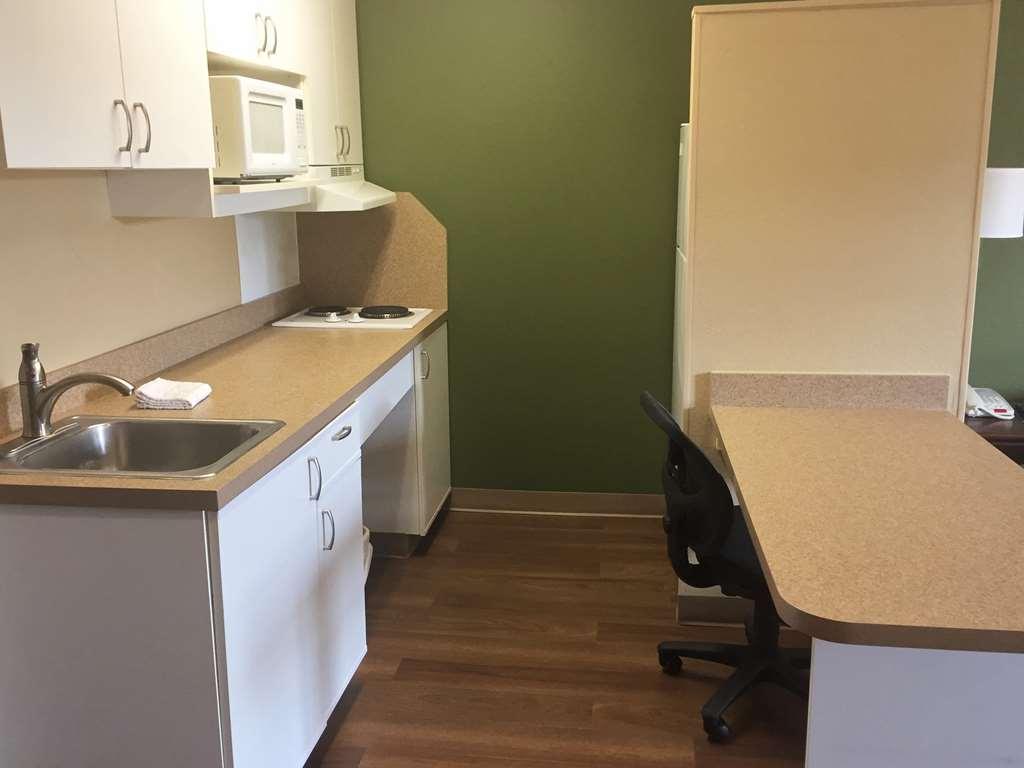 Extended Stay America Select Suites - Chicago - Hanover Park Стая снимка