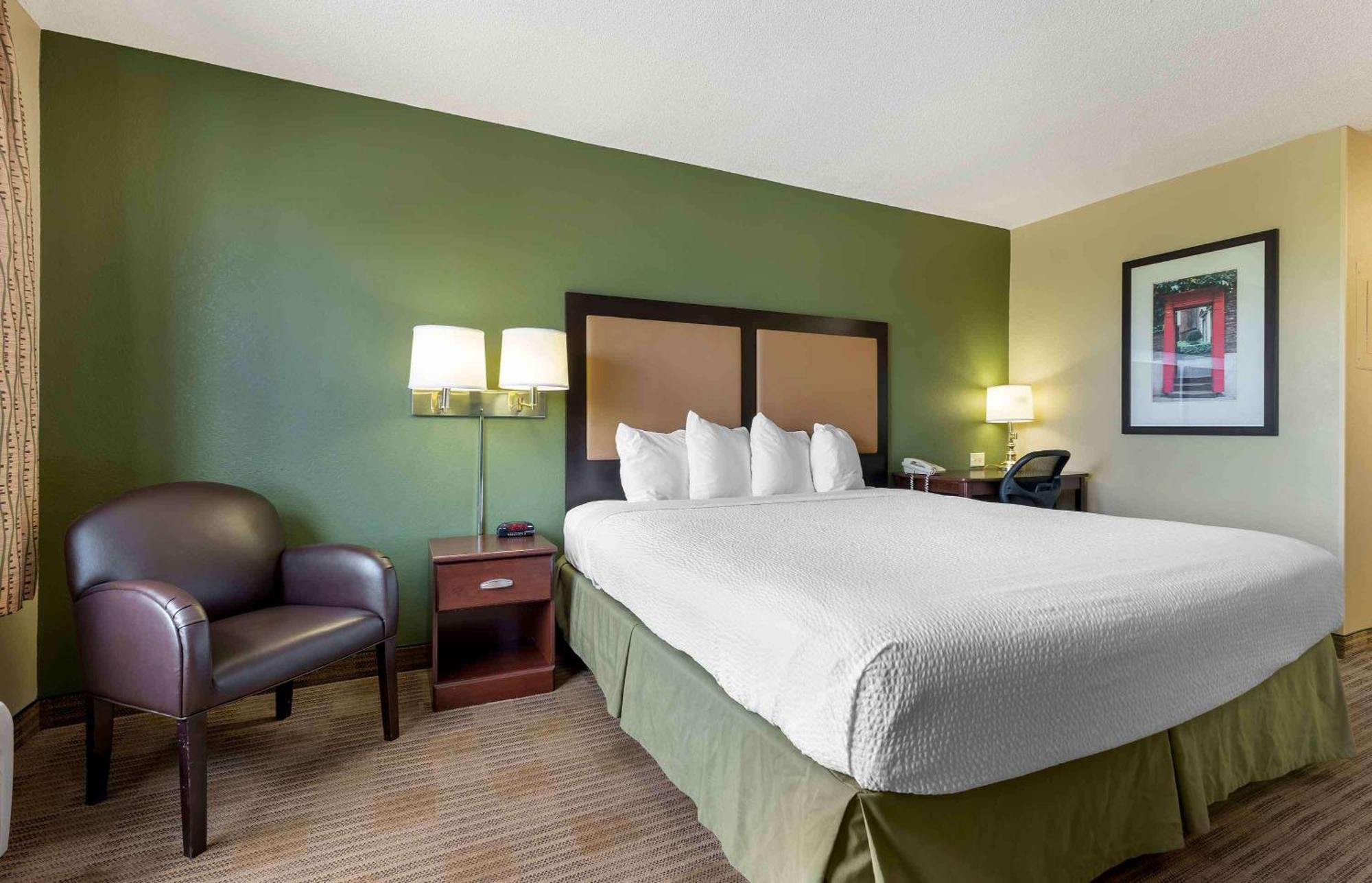 Extended Stay America Select Suites - Chicago - Hanover Park Екстериор снимка