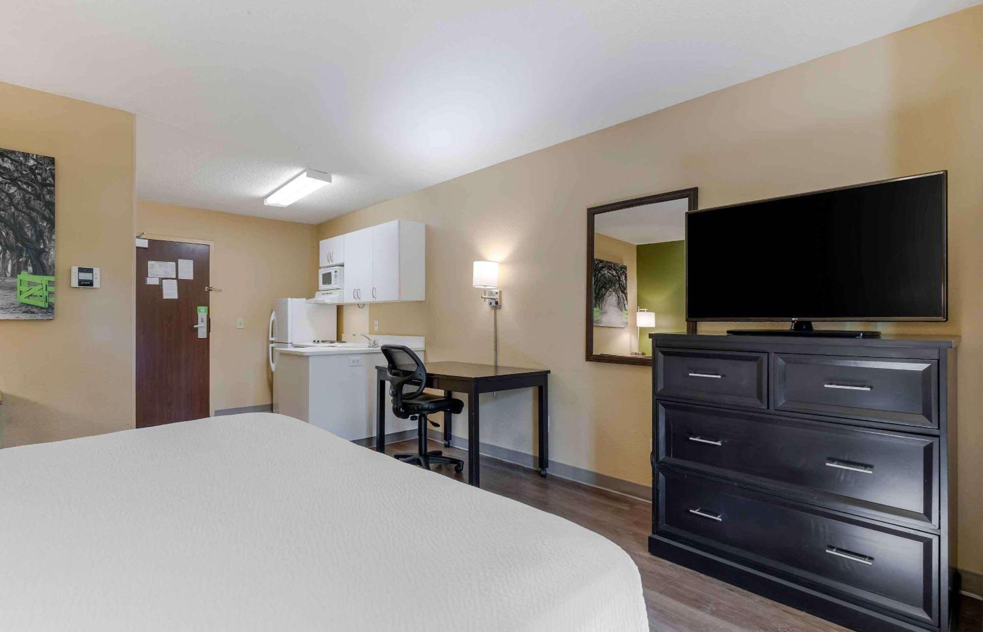 Extended Stay America Select Suites - Chicago - Hanover Park Екстериор снимка