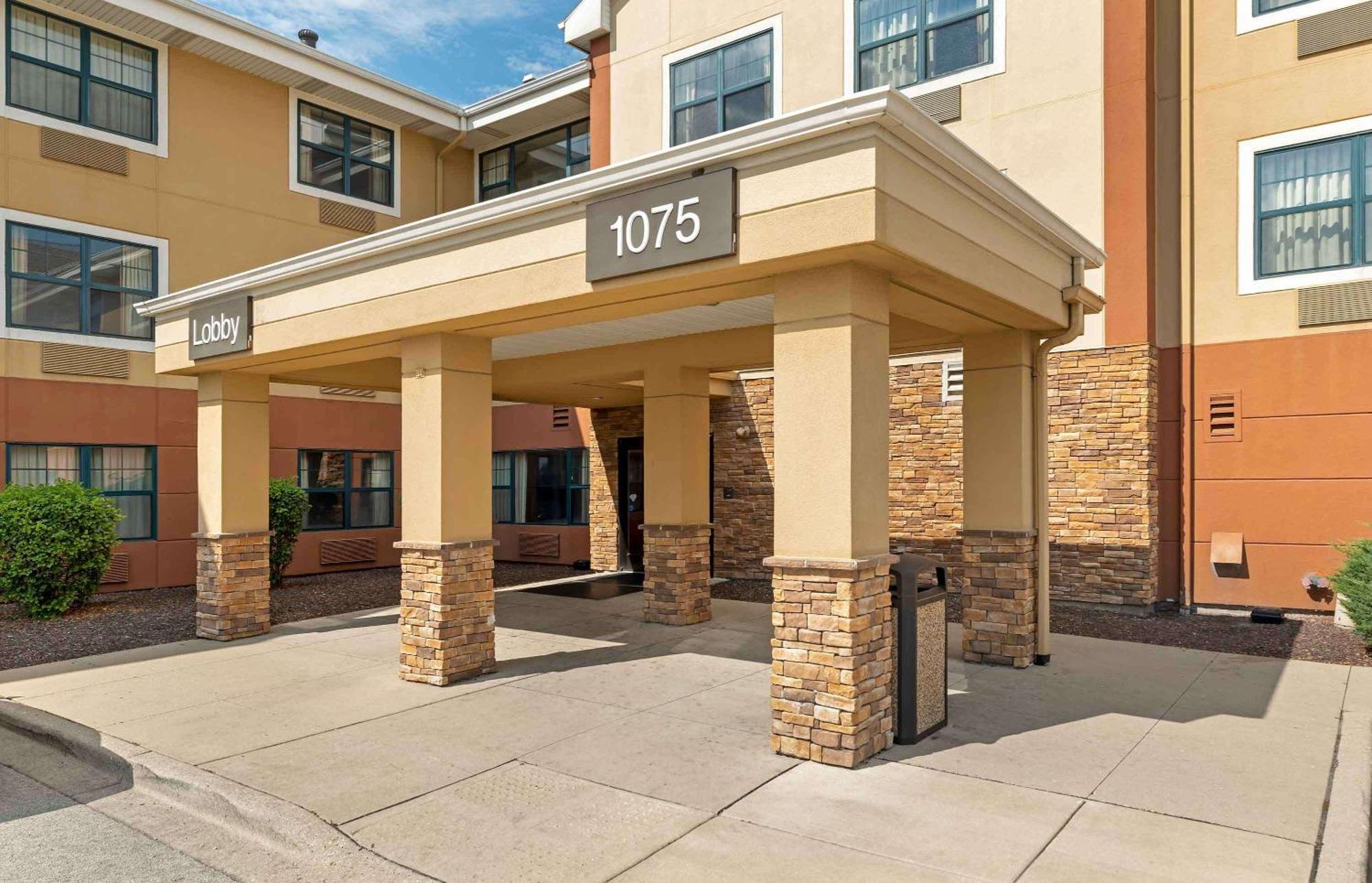 Extended Stay America Select Suites - Chicago - Hanover Park Екстериор снимка