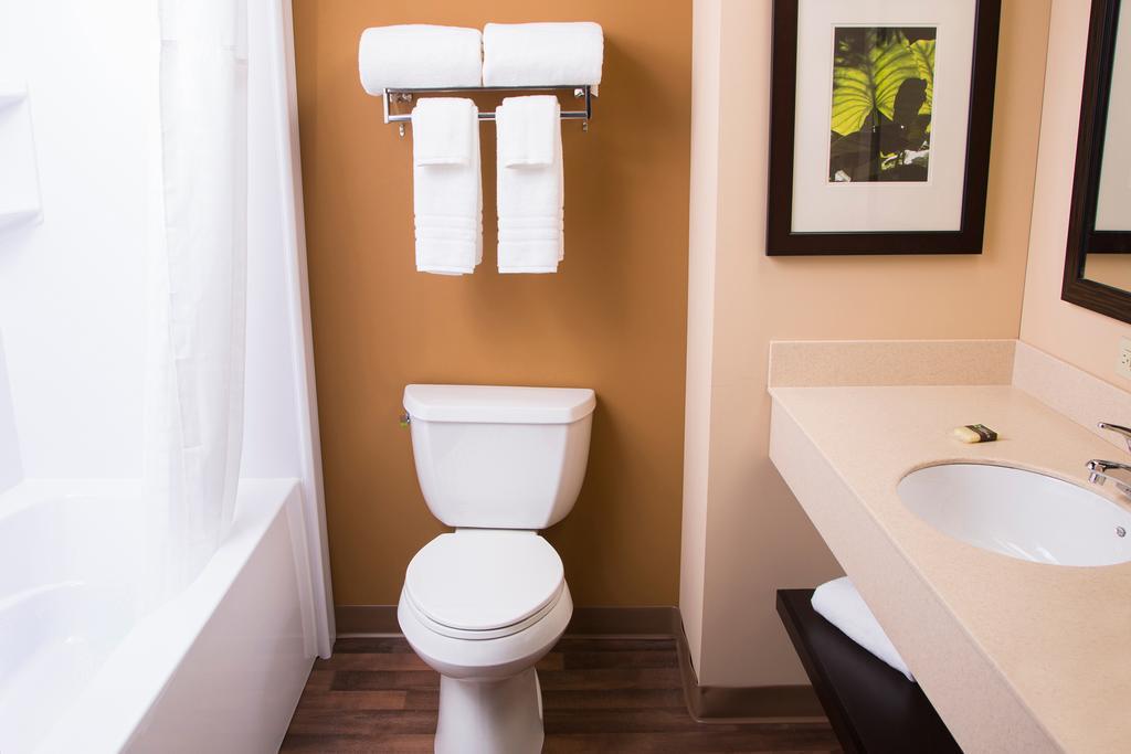 Extended Stay America Select Suites - Chicago - Hanover Park Екстериор снимка