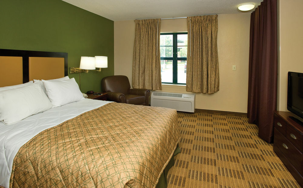 Extended Stay America Select Suites - Chicago - Hanover Park Екстериор снимка